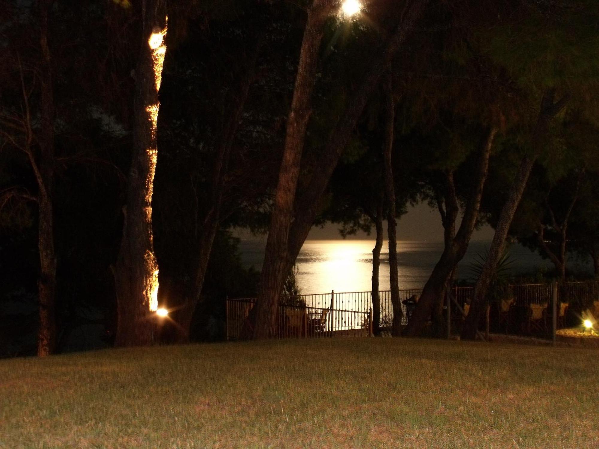 Country Inn Kallithea  Exterior photo